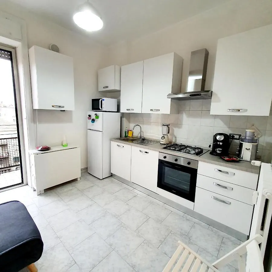Tolstoj Apartment Milano 0*, Milan